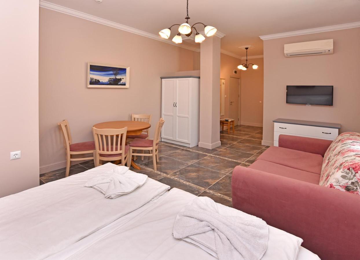 Sirena Palace Family Hotel Obzor Luaran gambar