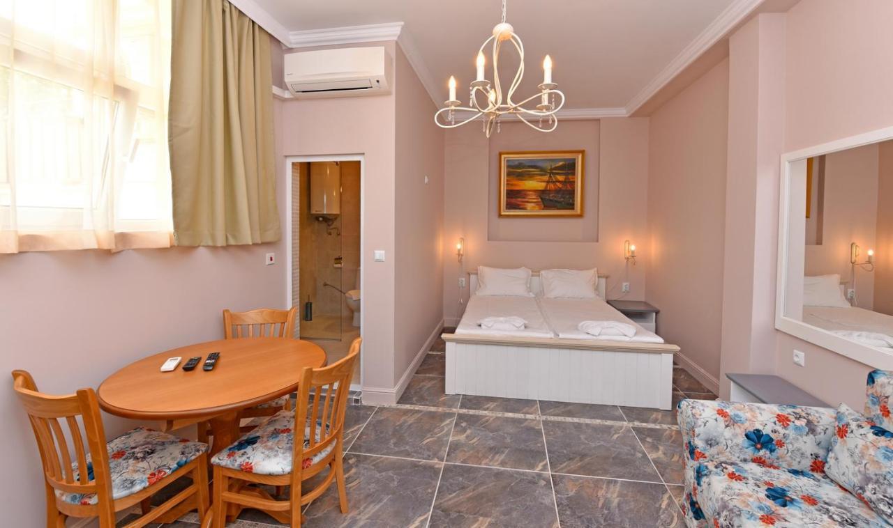 Sirena Palace Family Hotel Obzor Luaran gambar