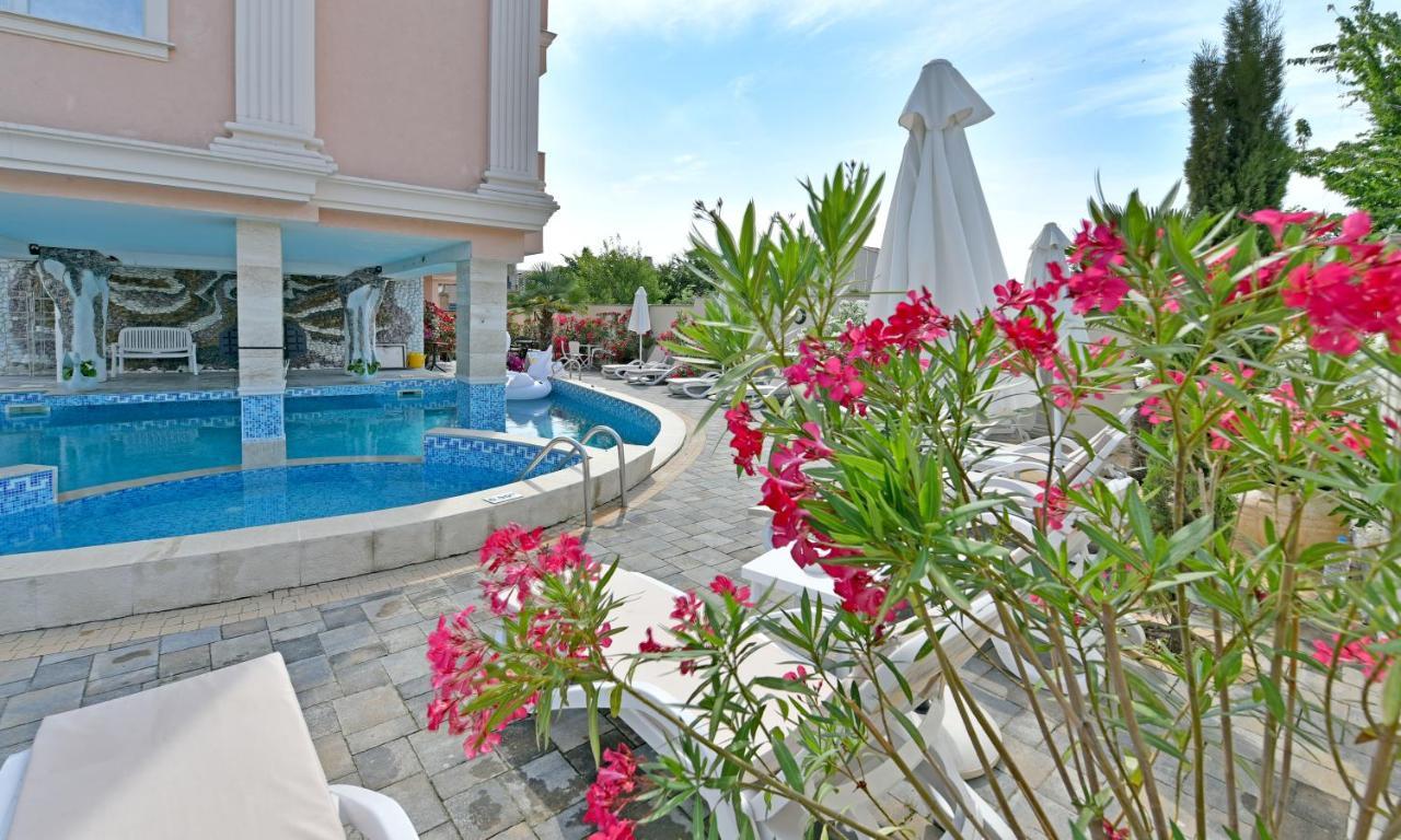 Sirena Palace Family Hotel Obzor Luaran gambar