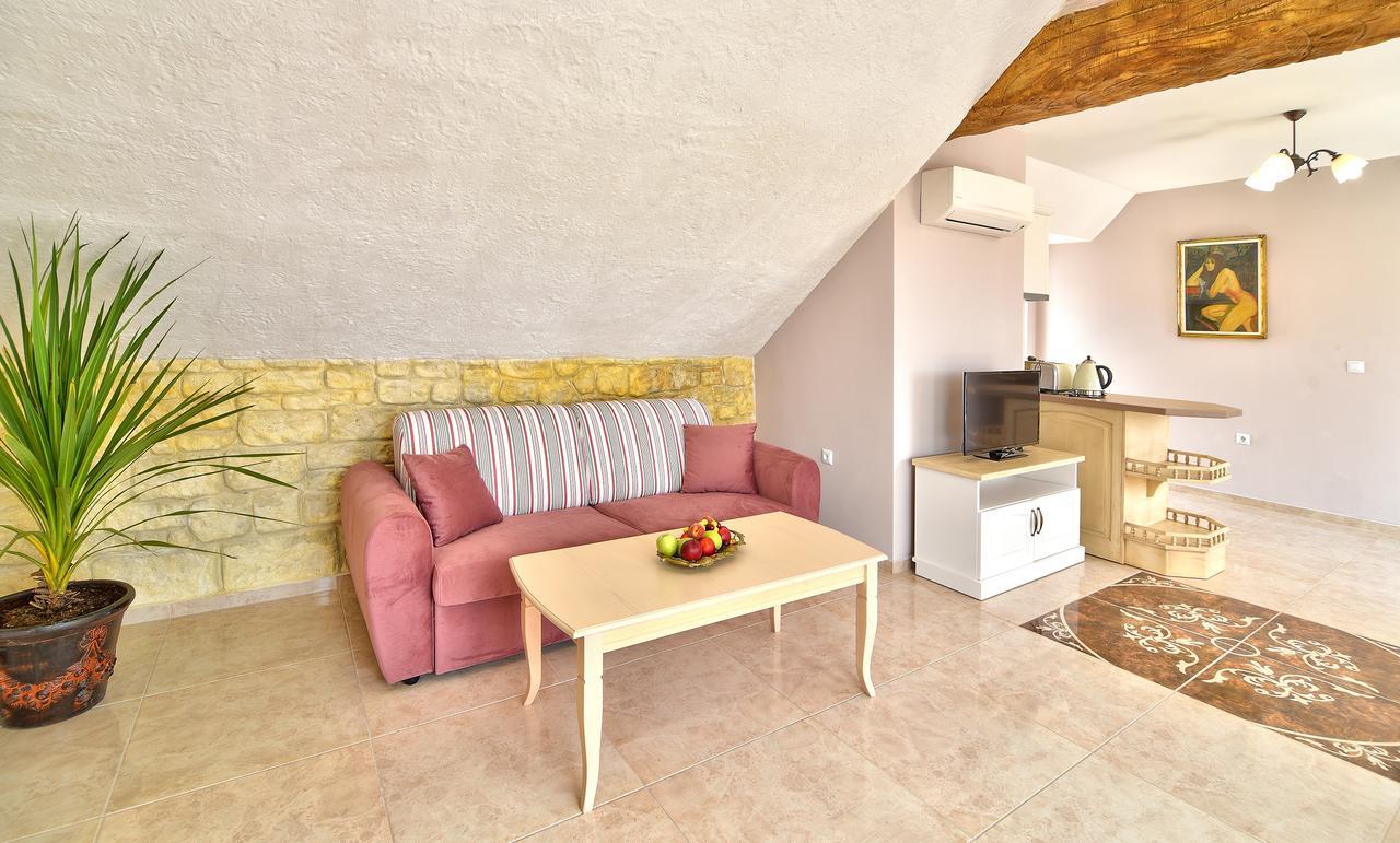 Sirena Palace Family Hotel Obzor Luaran gambar